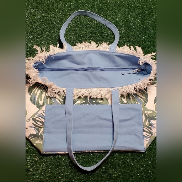 Shiraleah Chicago Tropical Leaf  Print Large Beach Tote Bag Fringe Trim Detail - Picture 3 of 6